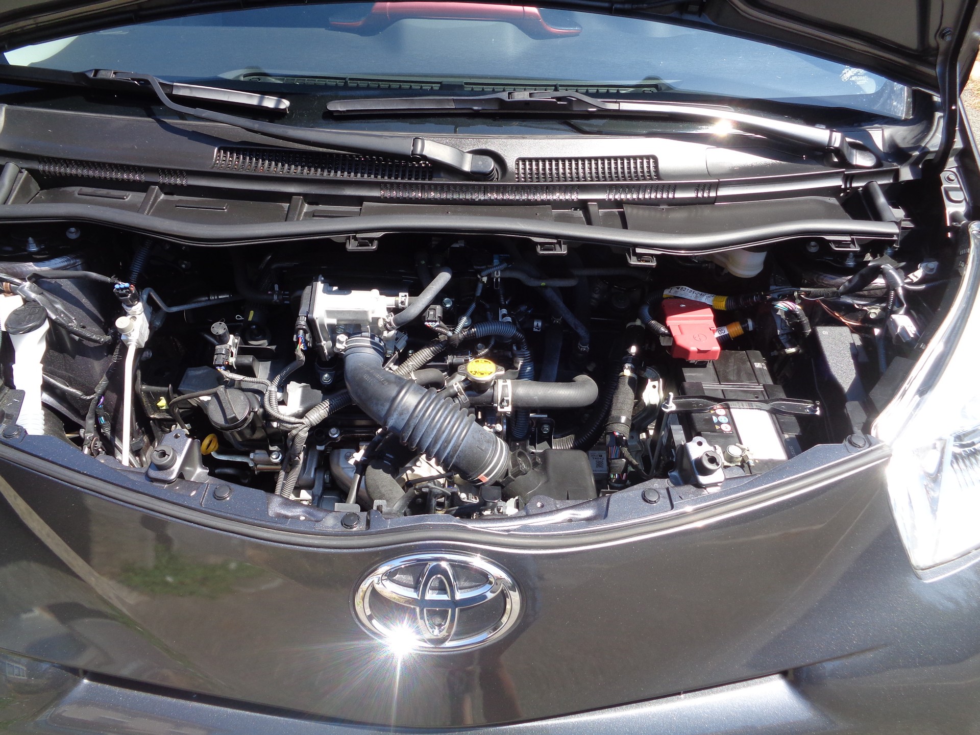 TOYOTA iQ 1.0 VVT-i Linea Luna Multidrive-image-7