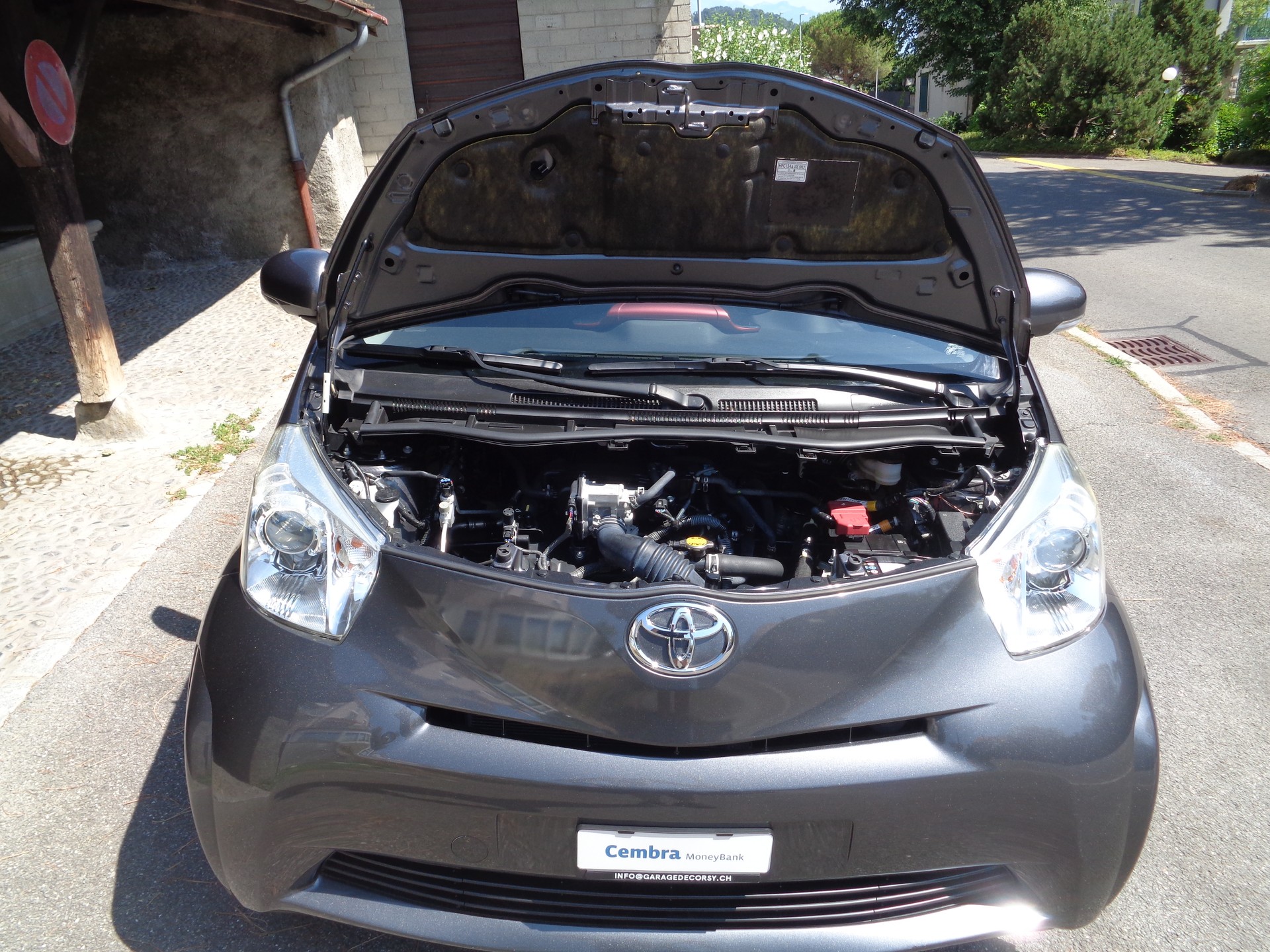 TOYOTA iQ 1.0 VVT-i Linea Luna Multidrive-image-6