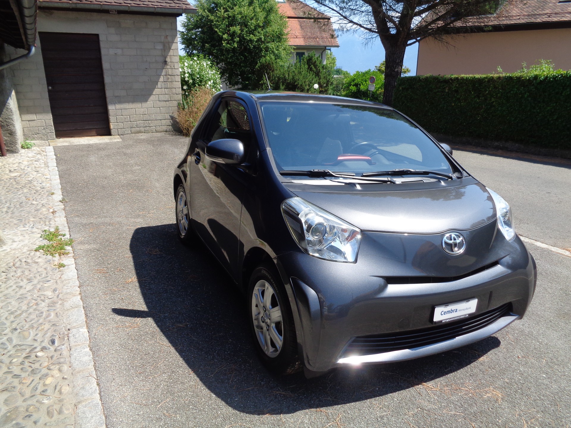 TOYOTA iQ 1.0 VVT-i Linea Luna Multidrive-image-1