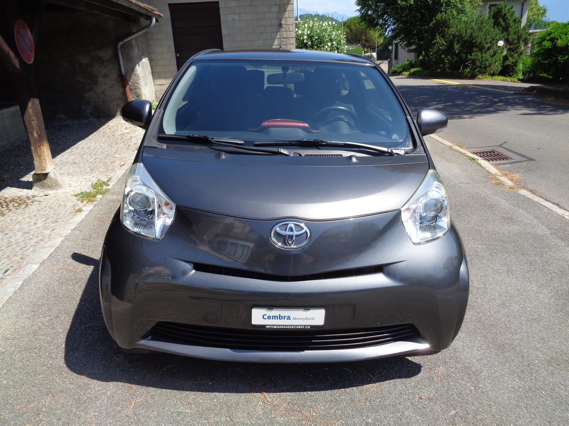 TOYOTA iQ 1.0 VVT-i Linea Luna Multidrive-image-0