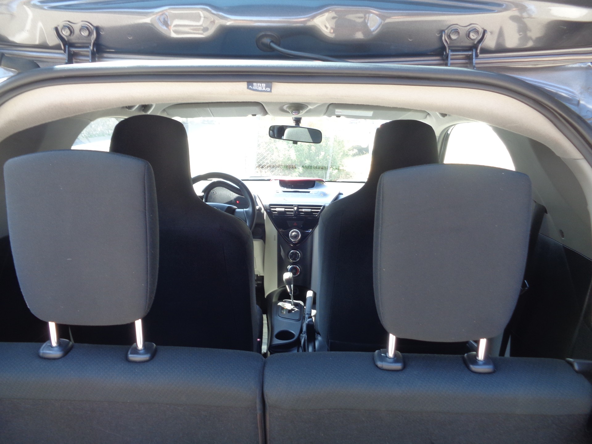 TOYOTA iQ 1.0 VVT-i Linea Luna Multidrive-image-12