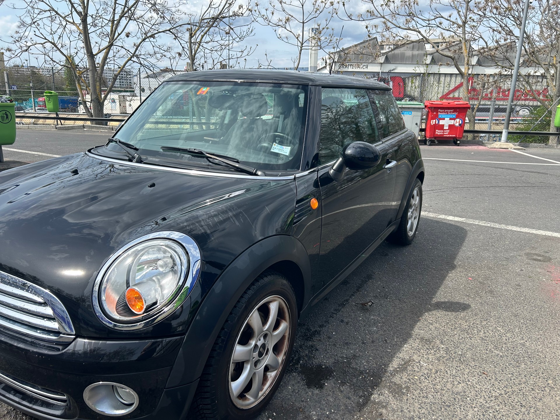 MINI 1.6i Cooper-image-0