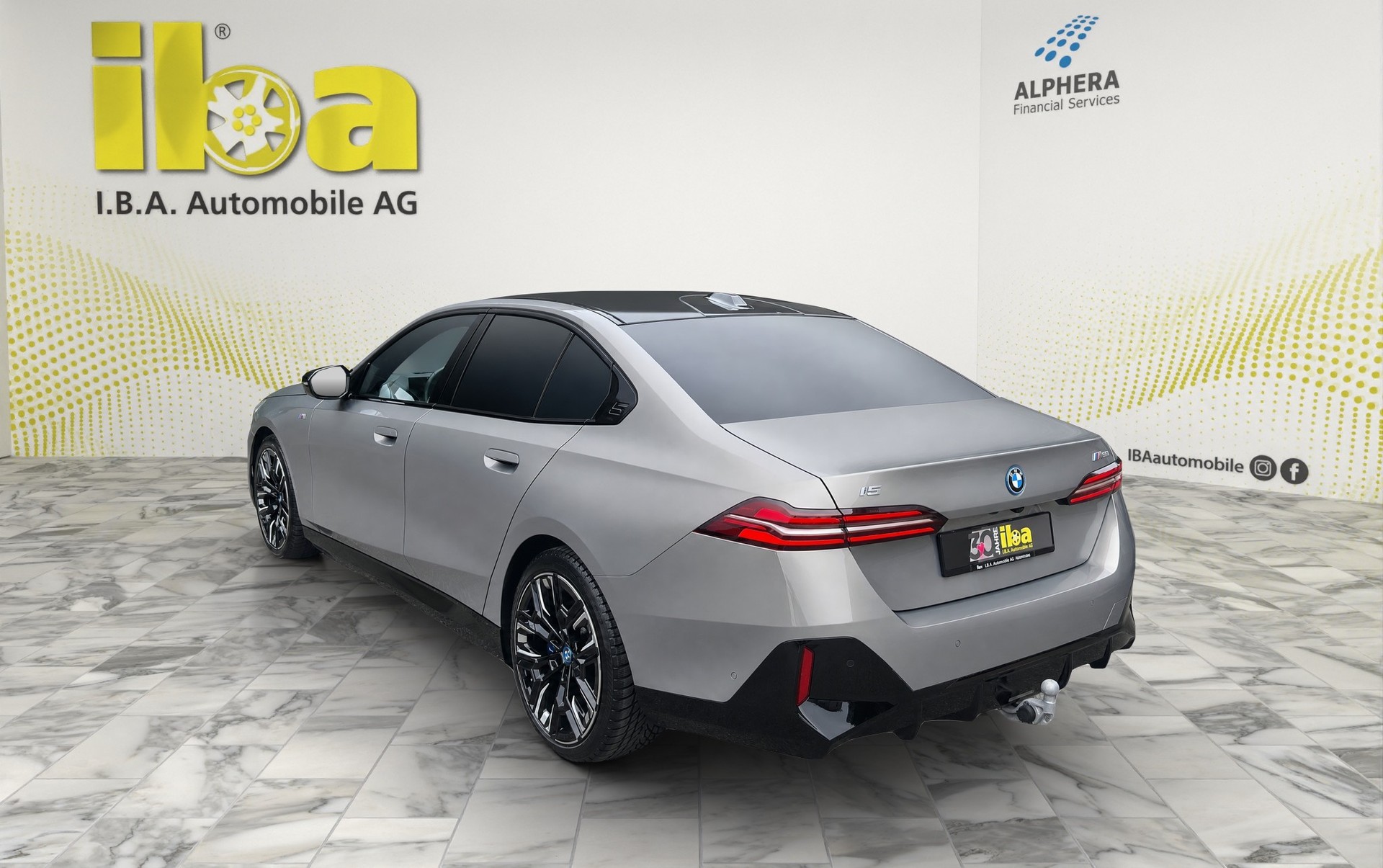 BMW i5 M60 xDrive (CH) LP: Fr. 150'670! AHK / Innovationspaket / Travel Paket / Comfort Paket-showroom-element-2
