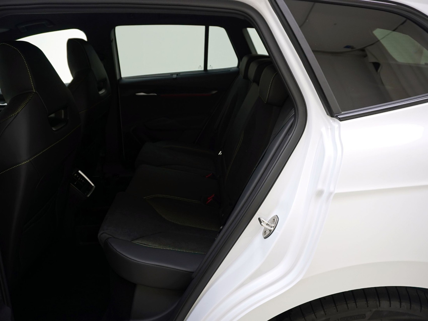 SKODA Enyaq iV RS-Lounge-image-15