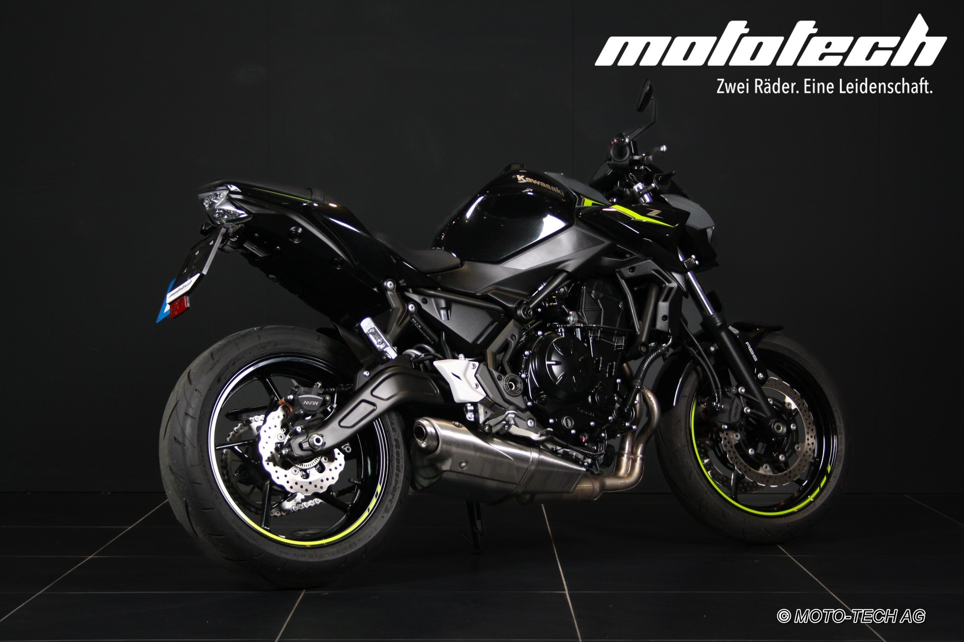 KAWASAKI Z 650 (35kW)-showroom-element-3