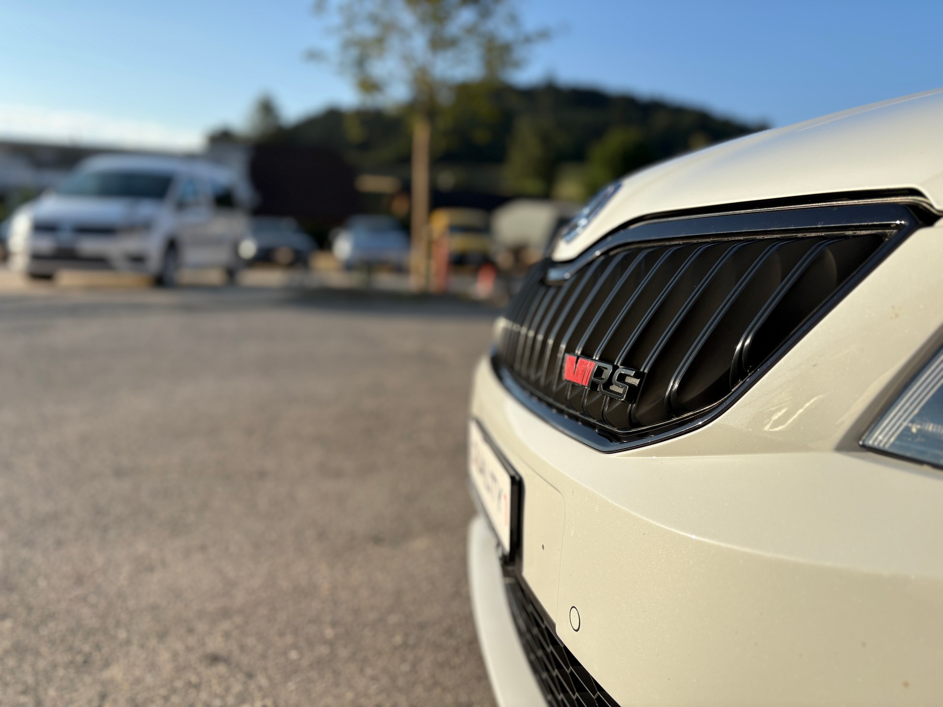 SKODA Octavia Combi 2.0 TDI RS DSG Challenge-image-4