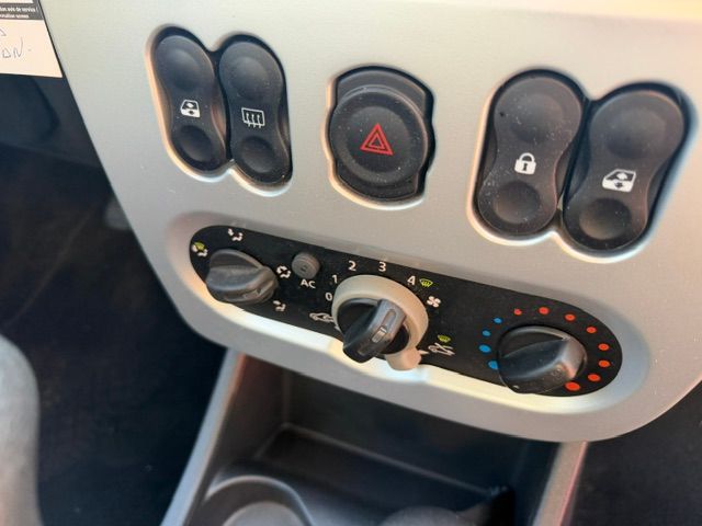 DACIA Logan 1.6 16V E85 Lauréate-image-6