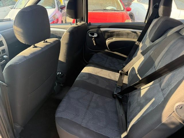 DACIA Logan 1.6 16V E85 Lauréate-image-8