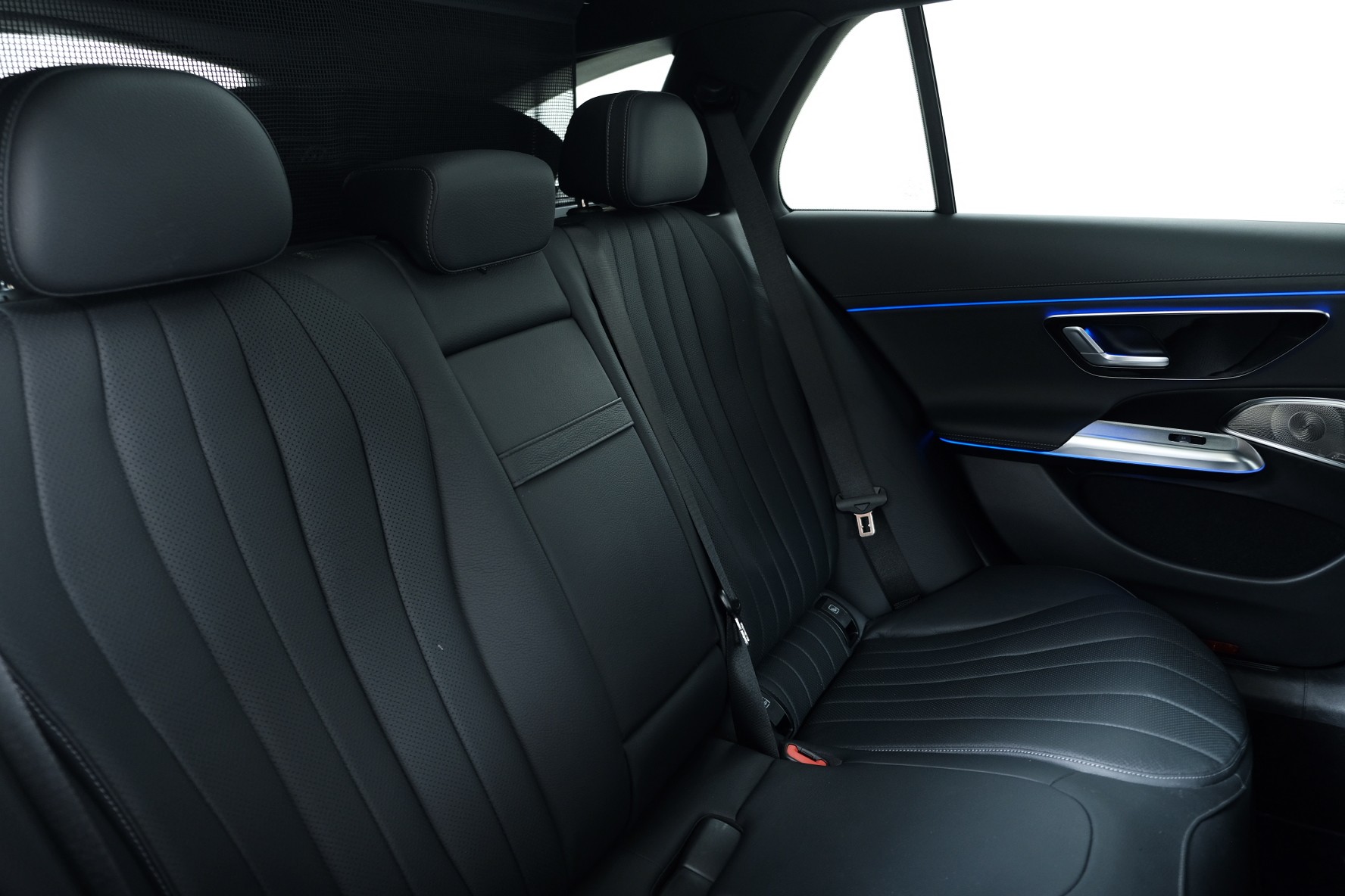 MERCEDES-BENZ E 200 T 9G-Tronic 4Matic-image-11