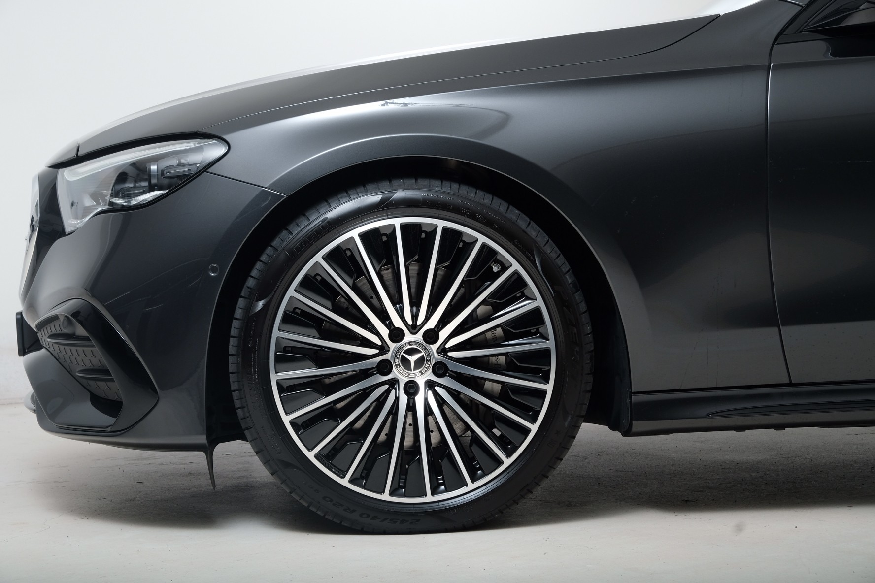 MERCEDES-BENZ E 200 T 9G-Tronic 4Matic-image-2