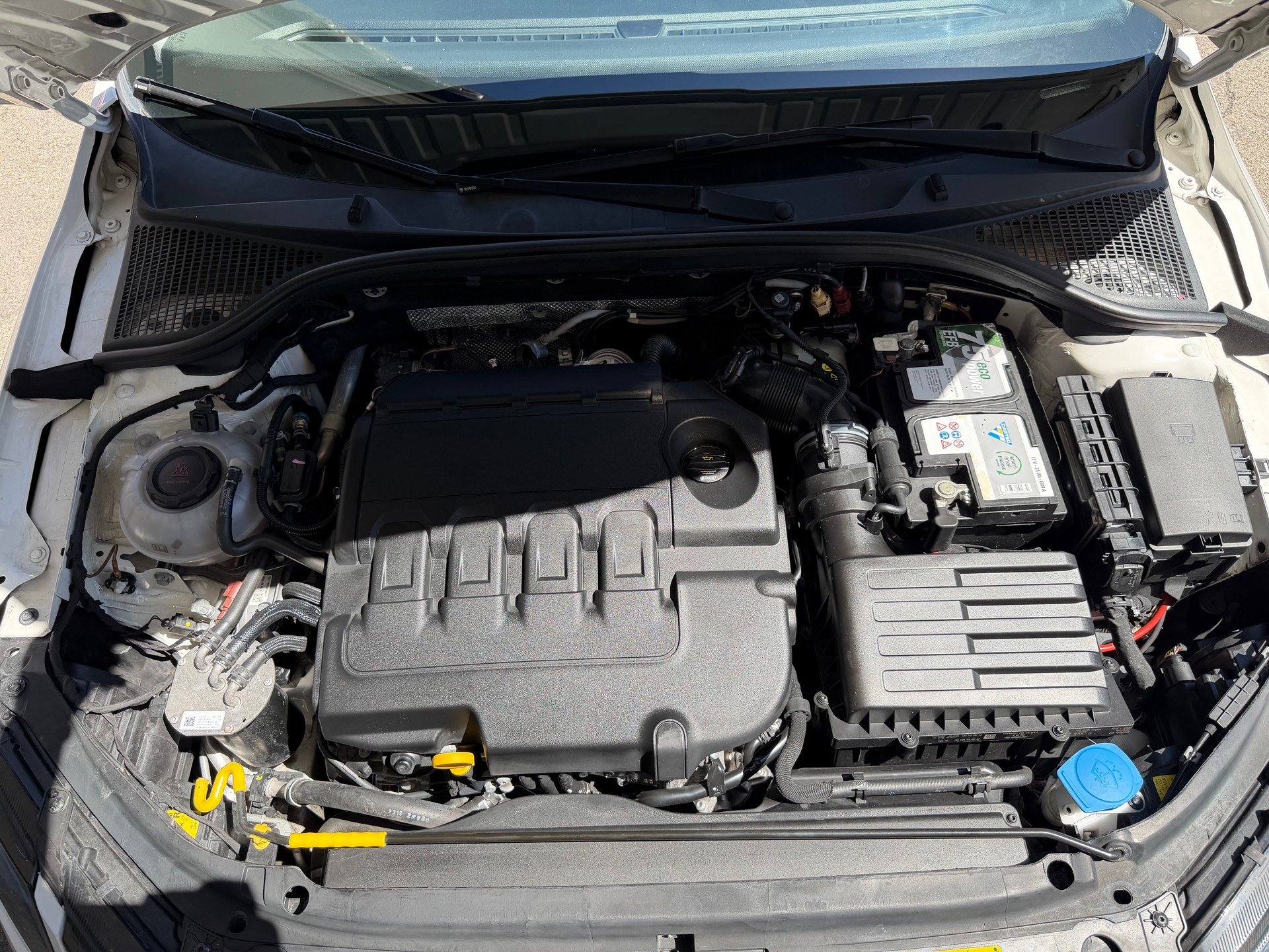 SKODA Octavia Combi 2.0 TDI Ambition 4x4 DSG-image-18