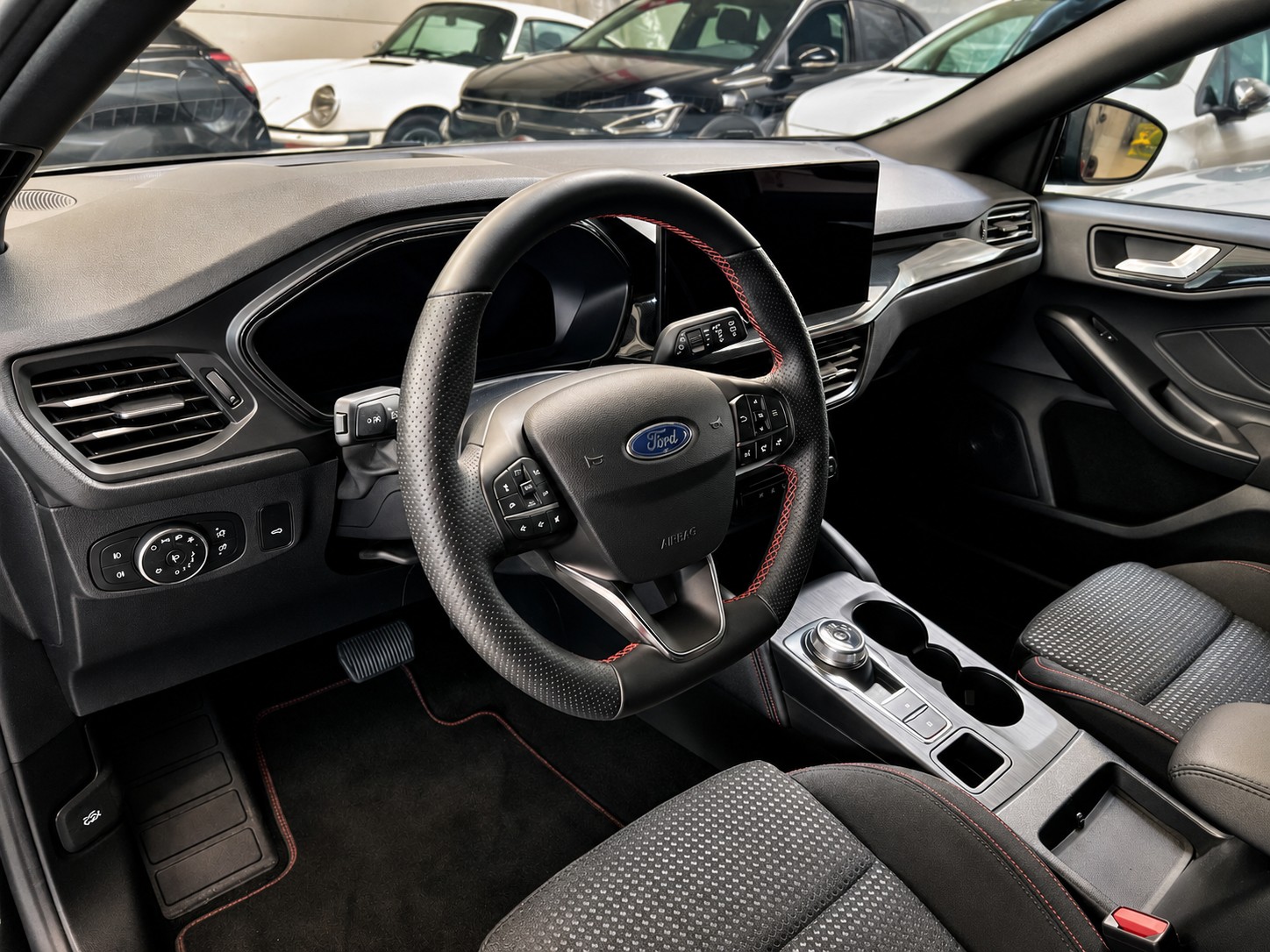 FORD Focus 1.0 MHEV ST-Line X Automat-image-4