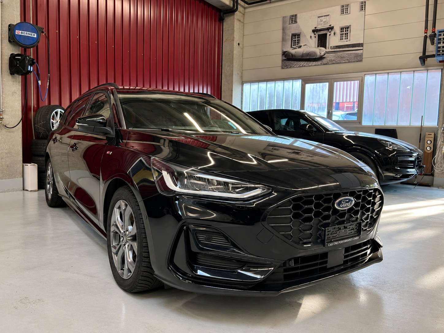 FORD Focus 1.0 MHEV ST-Line X Automat-showroom-element-1