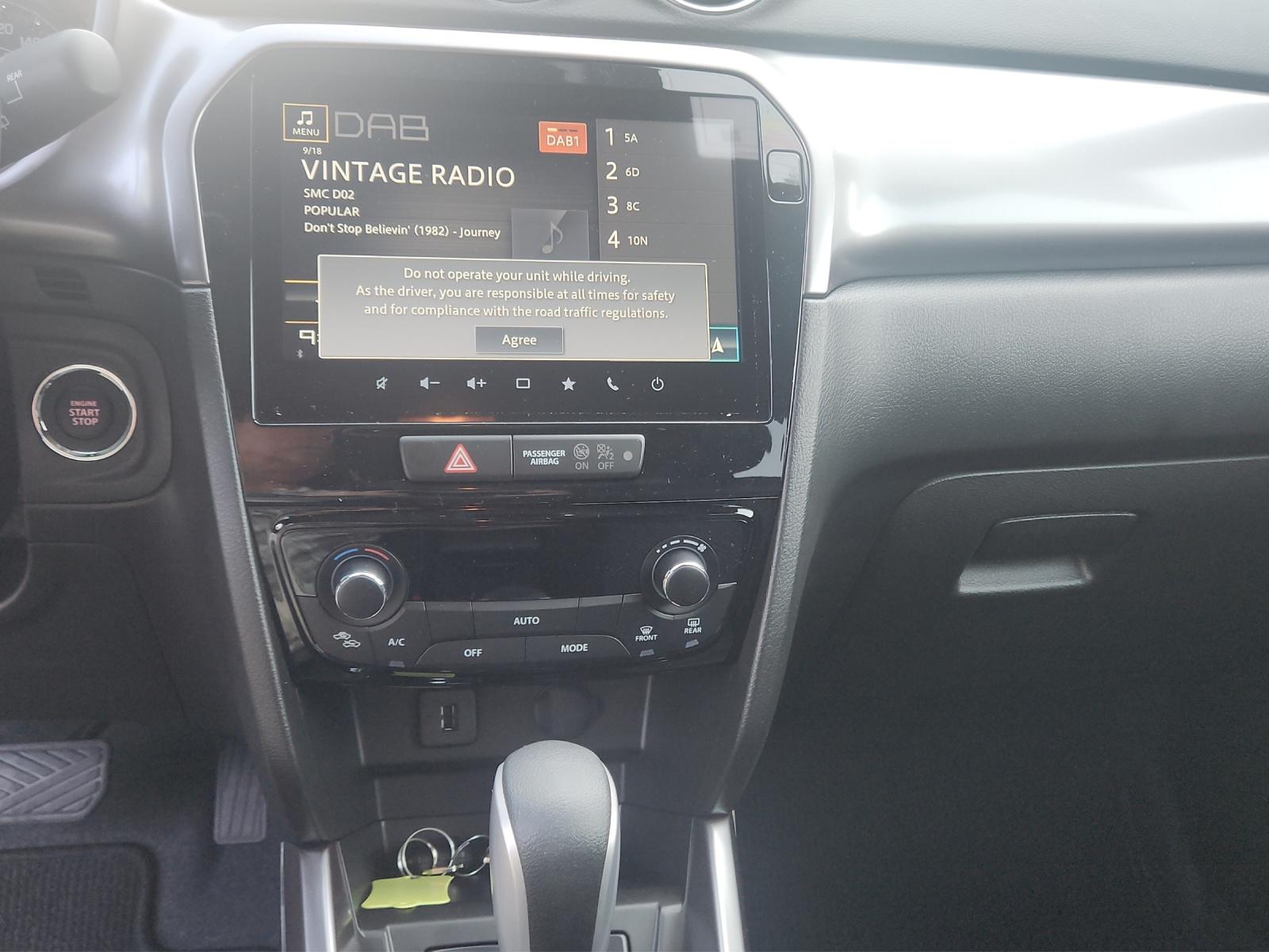 SUZUKI Vitara 1.4 T Sakura Hybrid 4x4-image-11