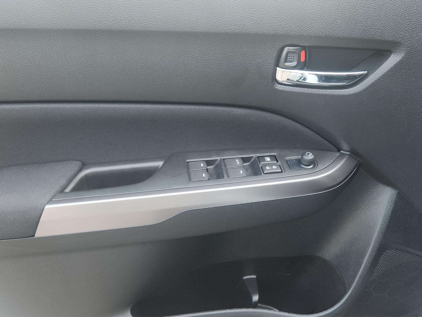 SUZUKI Vitara 1.4 T Sakura Hybrid 4x4-image-13
