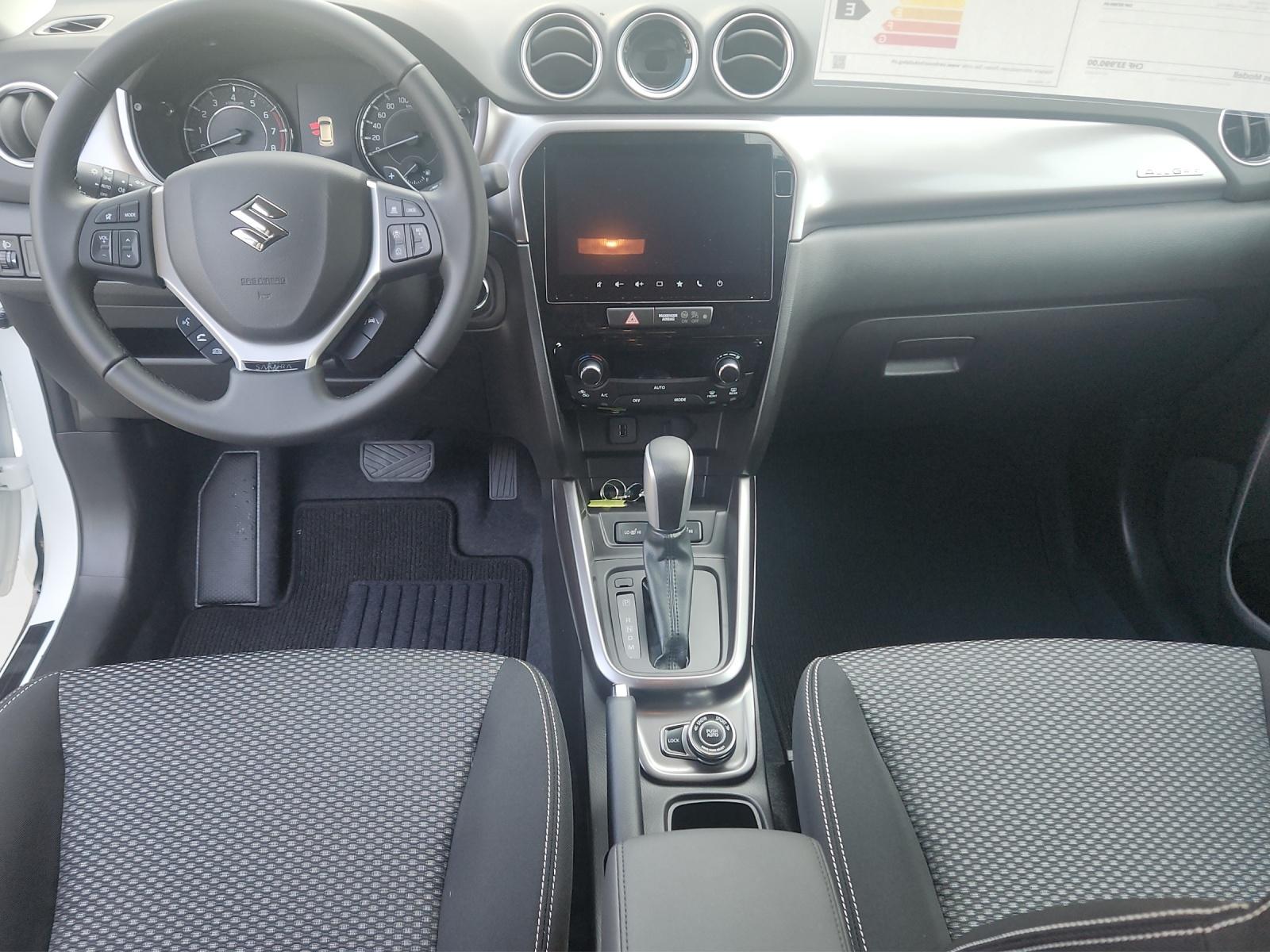 SUZUKI Vitara 1.4 T Sakura Hybrid 4x4-image-10