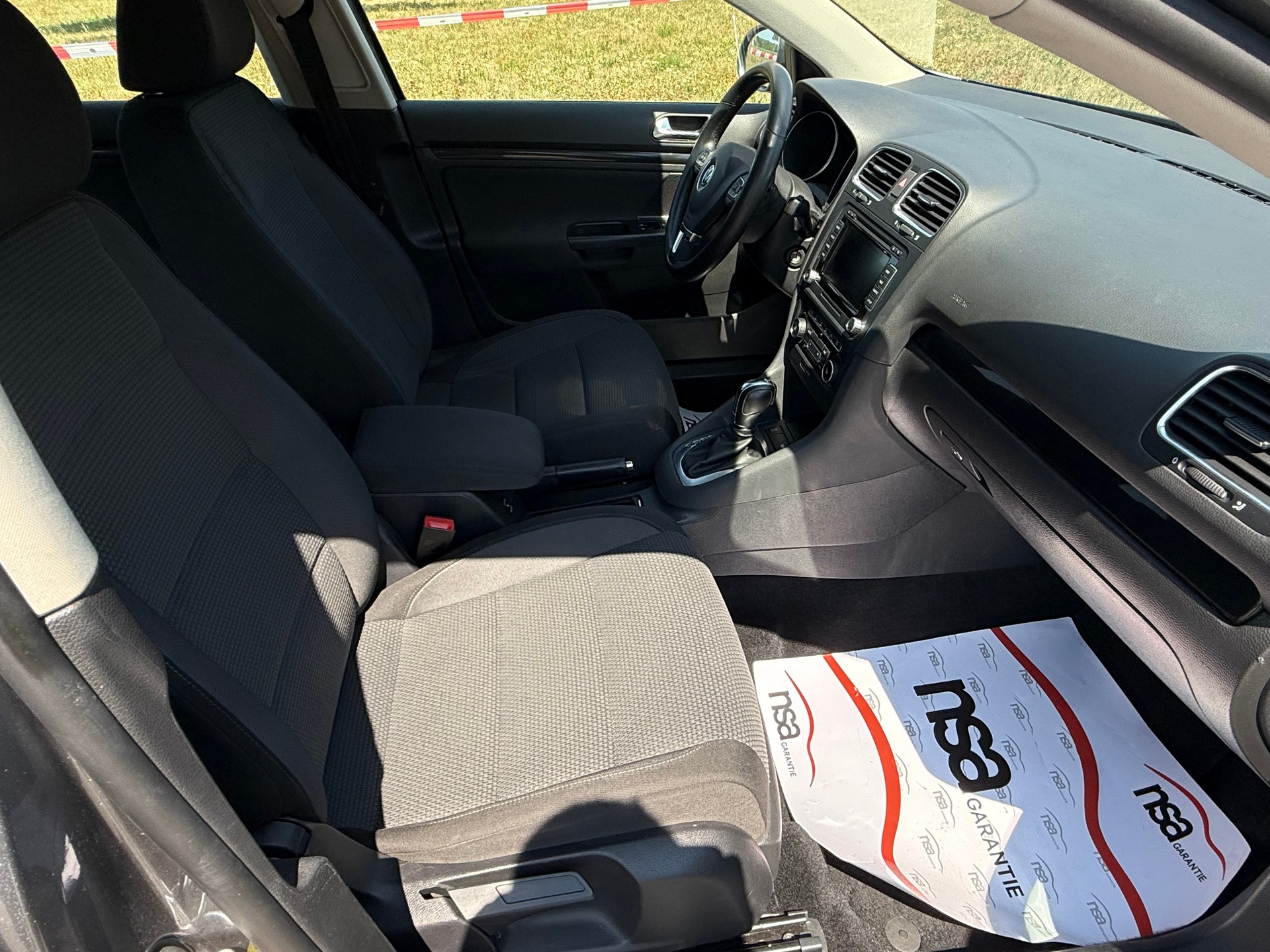 VW Golf Variant 1.6 TDI BMT Team DSG-image-8