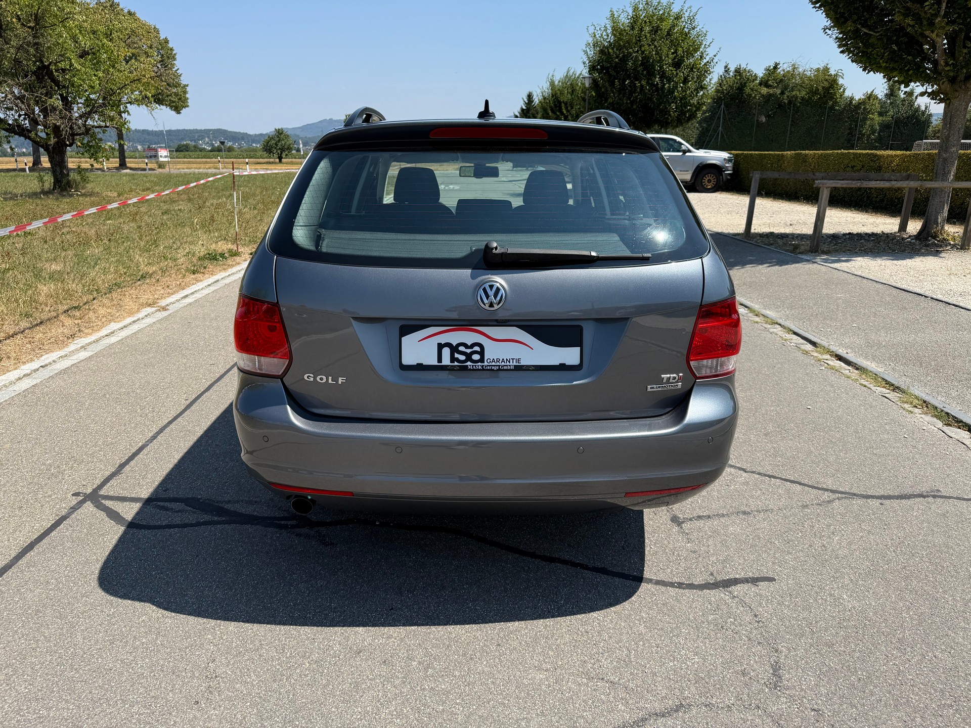 VW Golf Variant 1.6 TDI BMT Team DSG-image-3