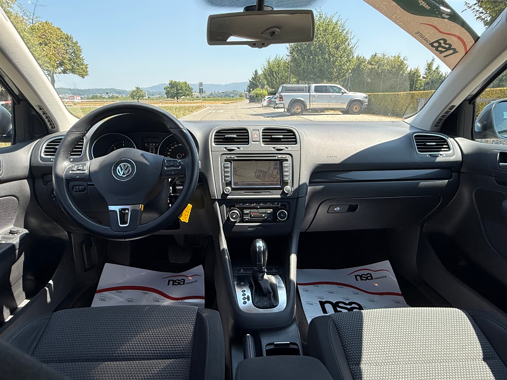 VW Golf Variant 1.6 TDI BMT Team DSG-image-10