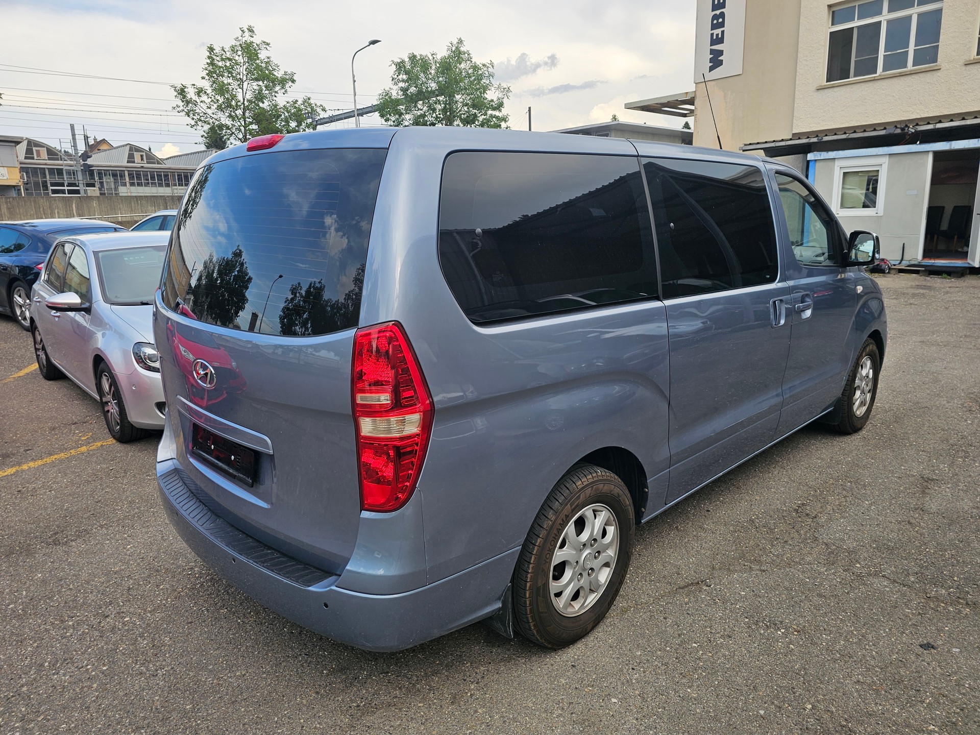 HYUNDAI H-1 CANYON People&Bike 2.5 CRDi-image-3