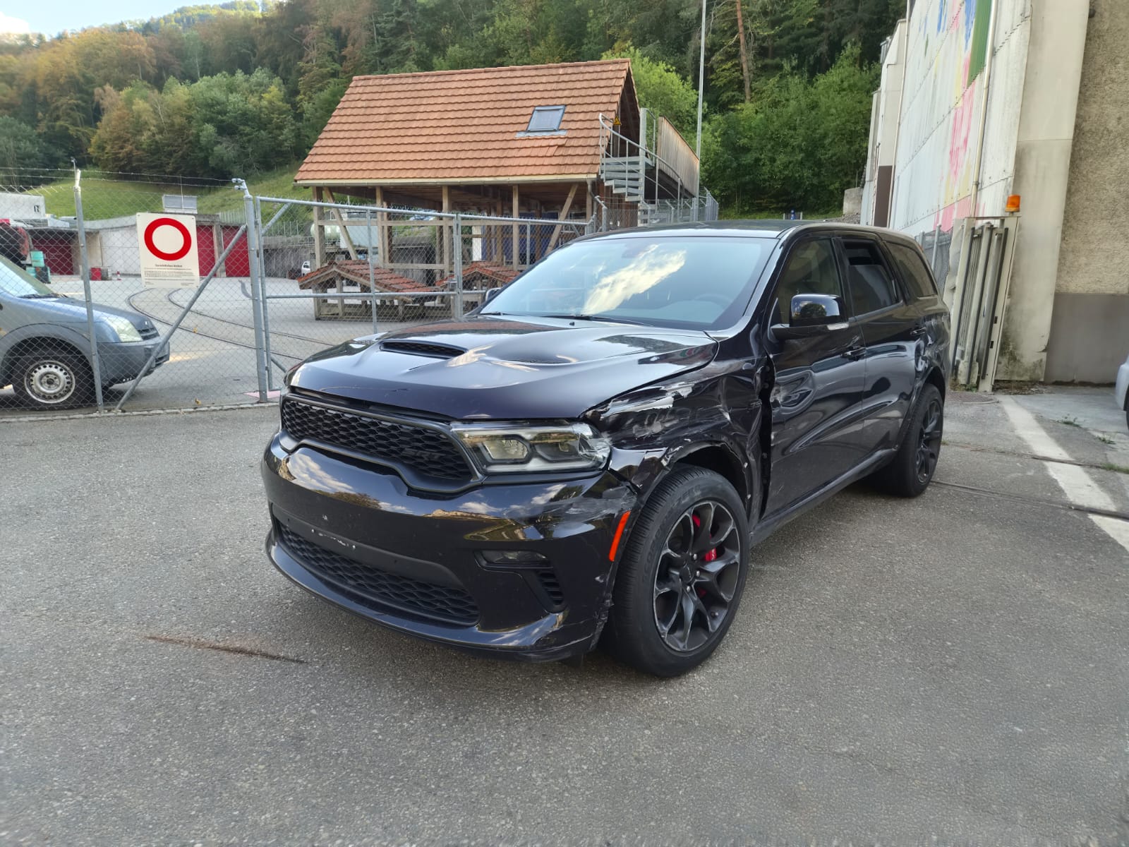 DODGE 6.4 V8 HEMI SRT AWD-image-2