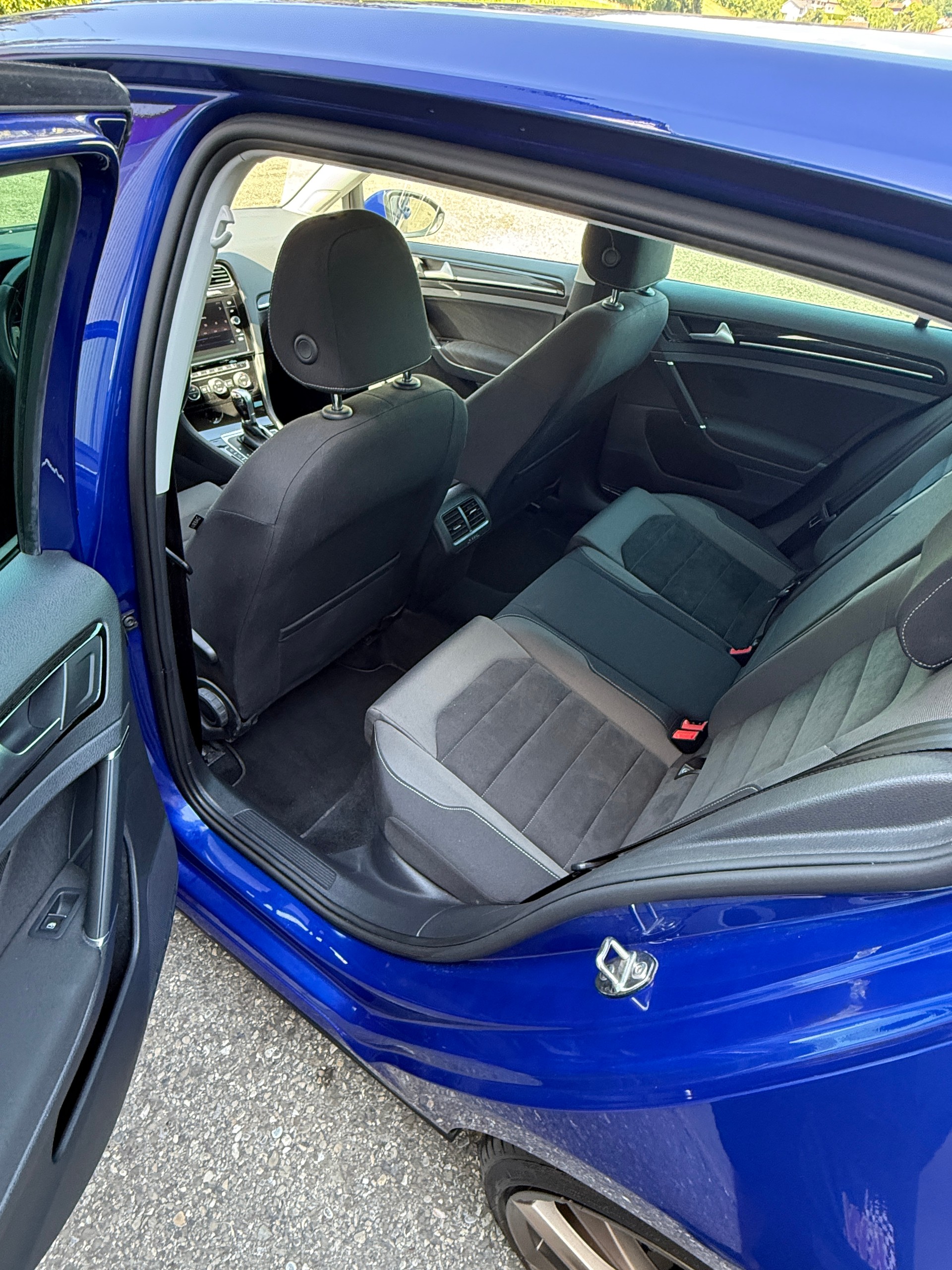 VW Golf Variant 1.4 TSI Allstar R-Line DSG-image-11