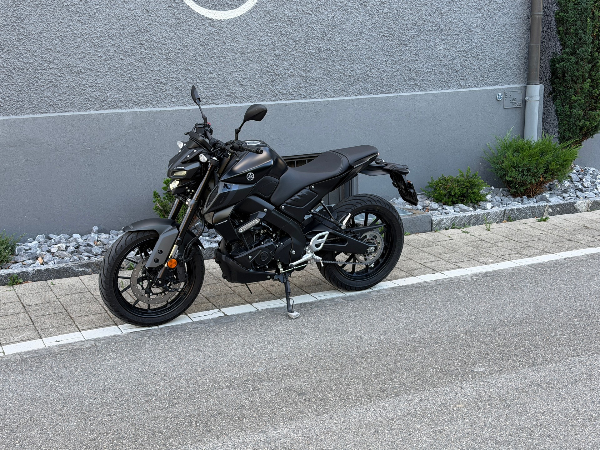 YAMAHA MT-125 ABS