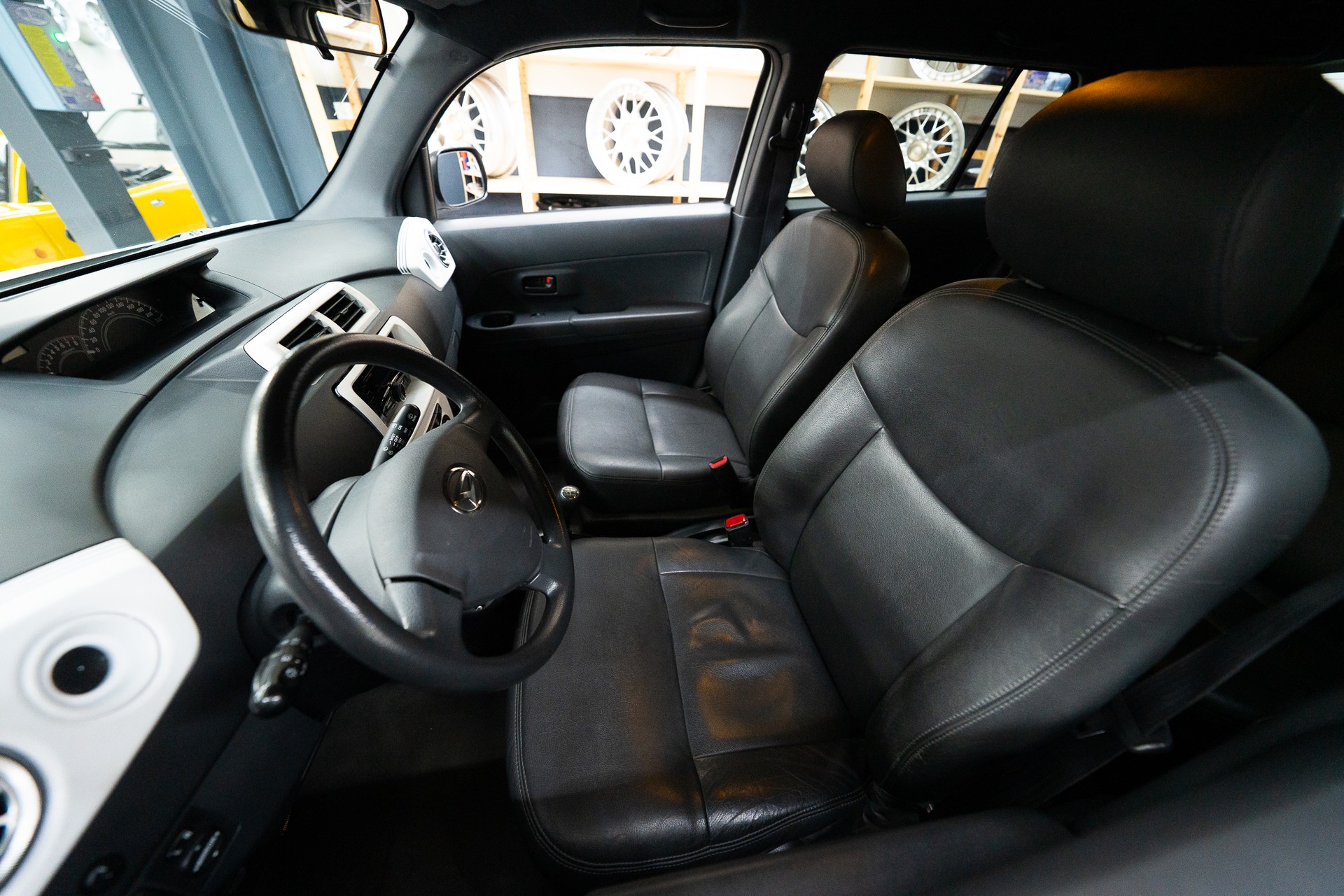 DAIHATSU Materia 1.5 4WD-image-9