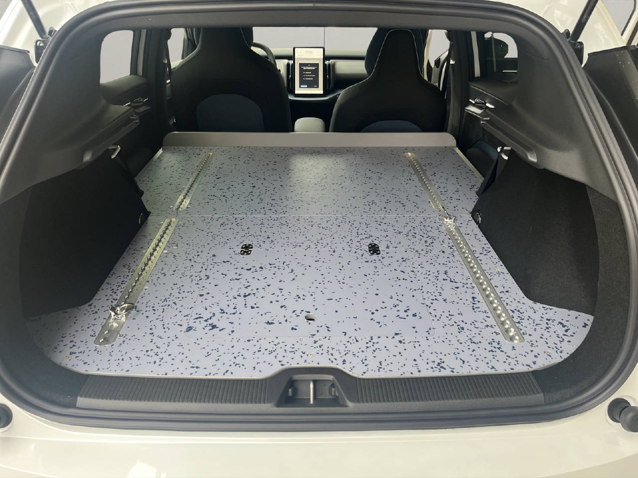 VOLVO EX30 E60 Core WORKER-image-14