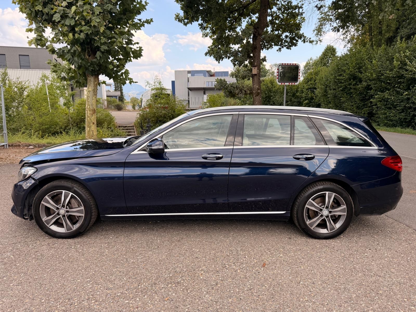 MERCEDES-BENZ C 400 Avantgarde 4Matic 7G-Tronic-image-2
