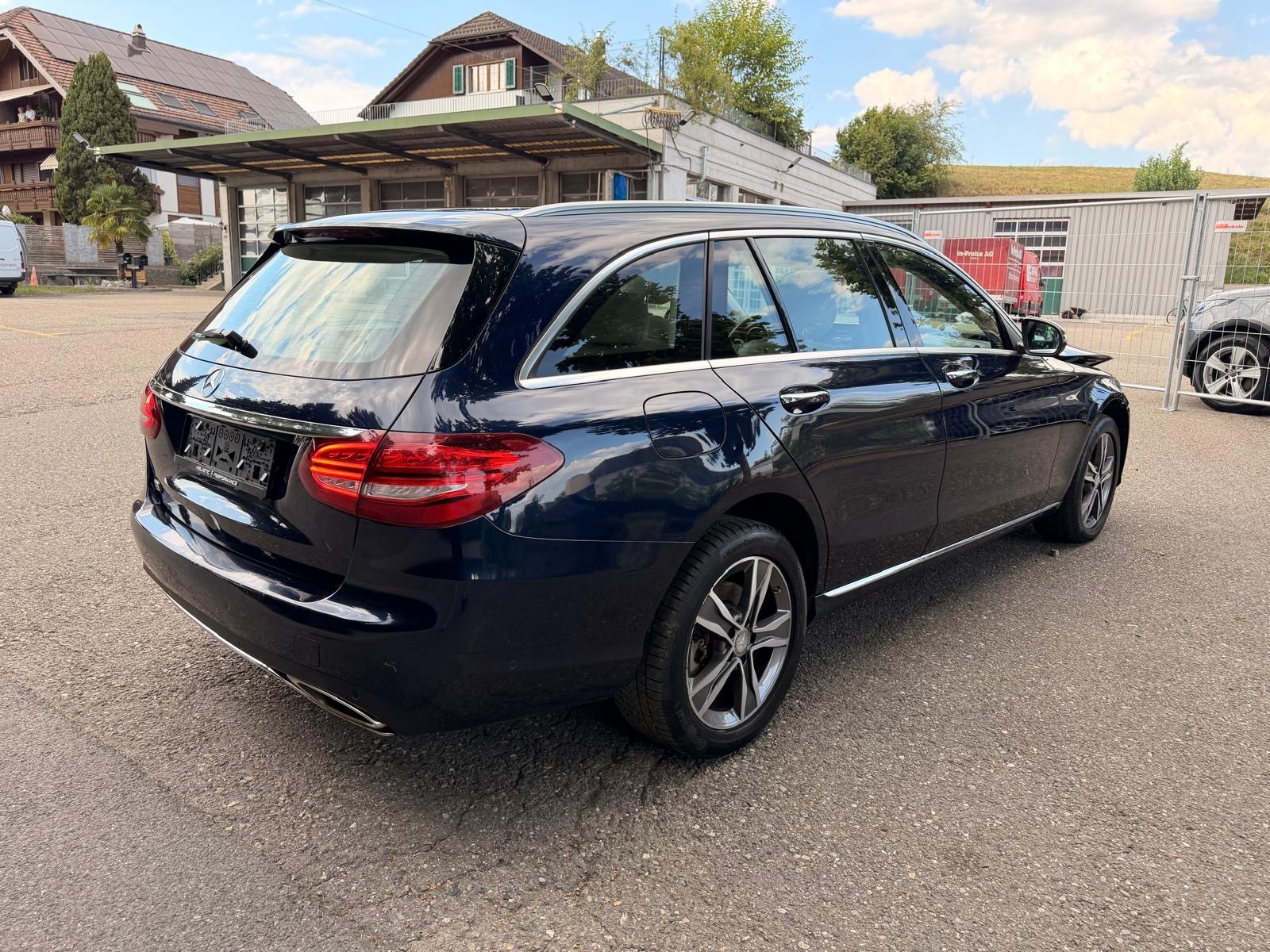 MERCEDES-BENZ C 400 Avantgarde 4Matic 7G-Tronic-image-4