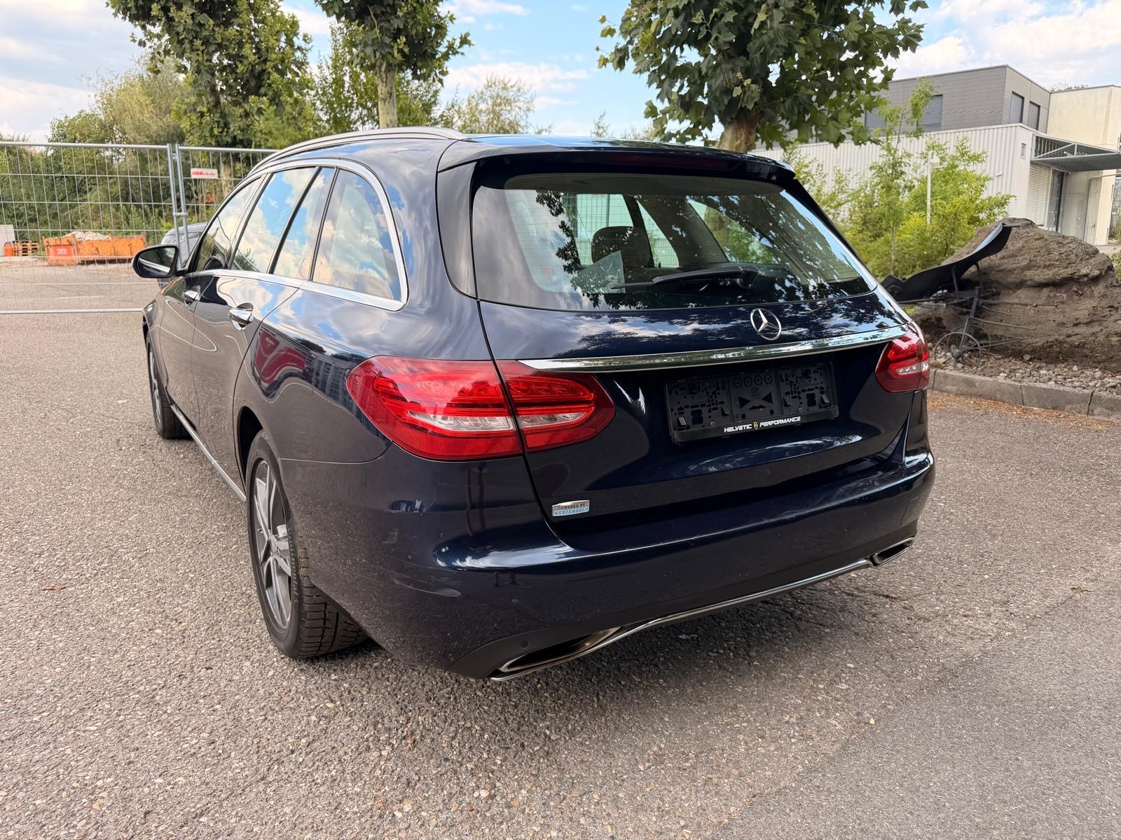 MERCEDES-BENZ C 400 Avantgarde 4Matic 7G-Tronic-image-3