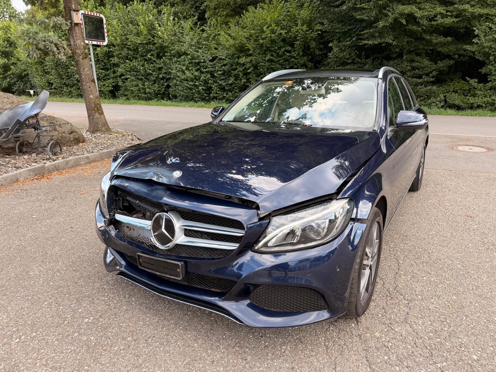 MERCEDES-BENZ C 400 Avantgarde 4Matic 7G-Tronic-image-1
