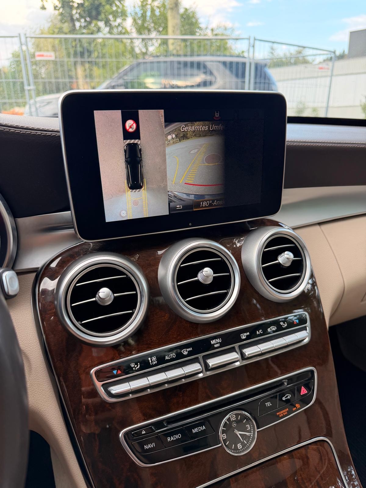 MERCEDES-BENZ C 400 Avantgarde 4Matic 7G-Tronic-image-14