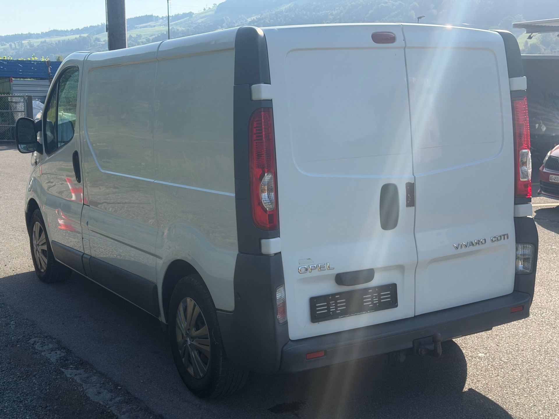 OPEL Vivaro 2.5 CDTI 2.7t L1H1-image-4