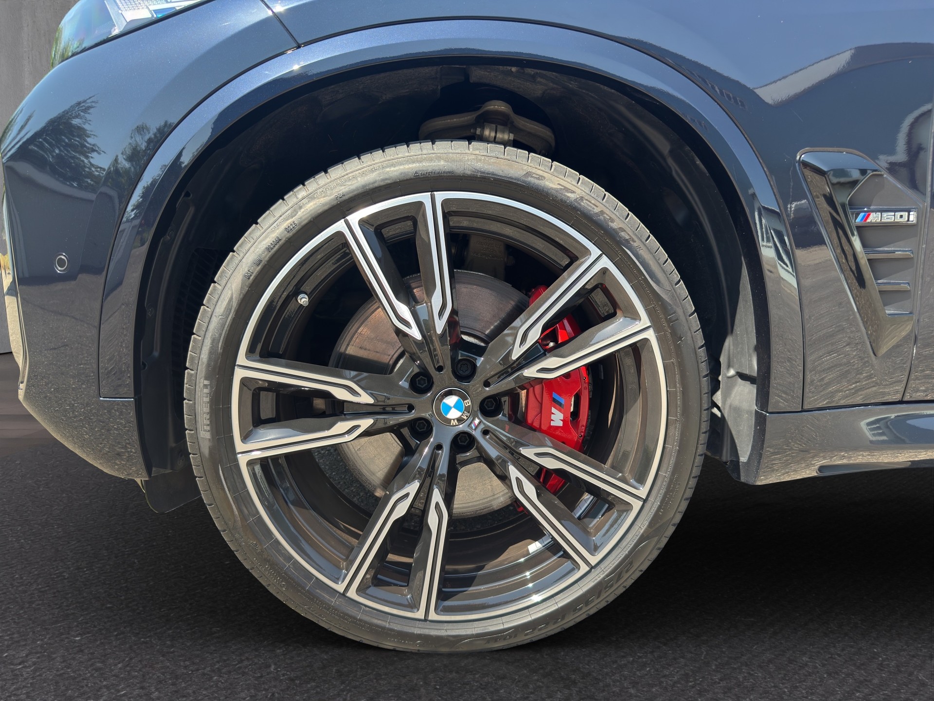 BMW X5 xDrive 48V M60i M Sport Pro Steptronic-image-17