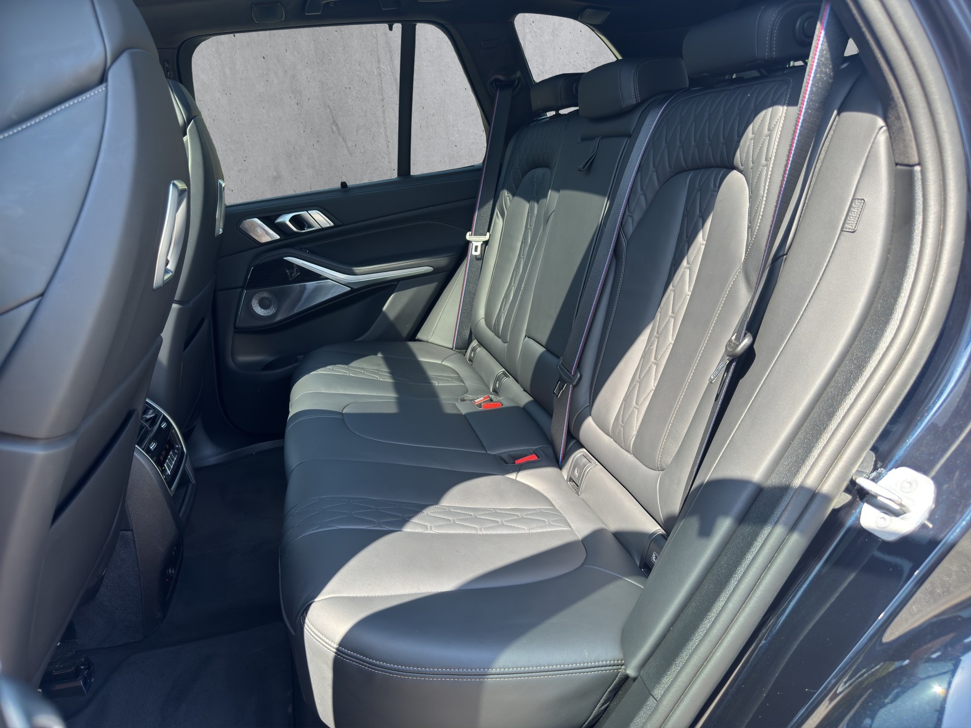 BMW X5 xDrive 48V M60i M Sport Pro Steptronic-image-11