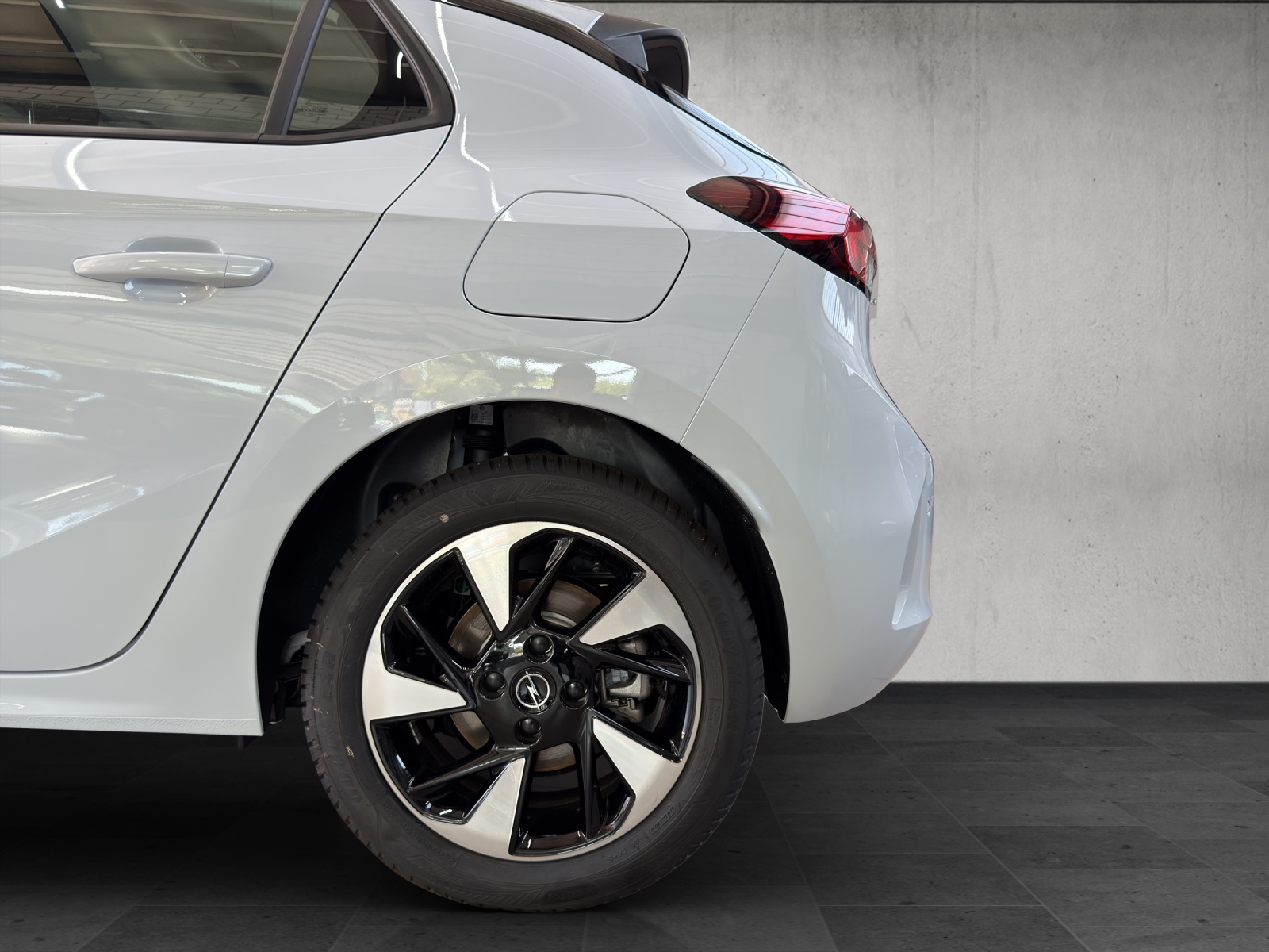 OPEL Corsa e- 50kWh Edition-image-8