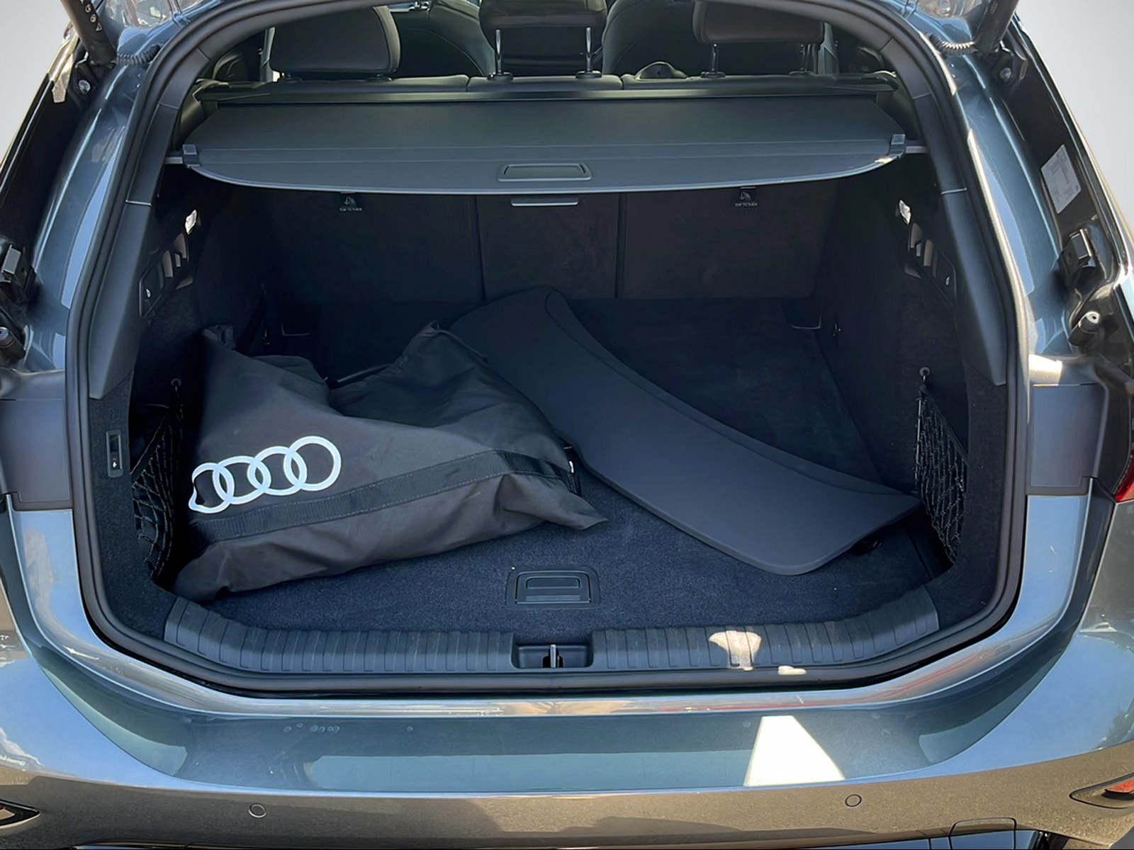 AUDI S6 e-tron Avant quattro-image-6