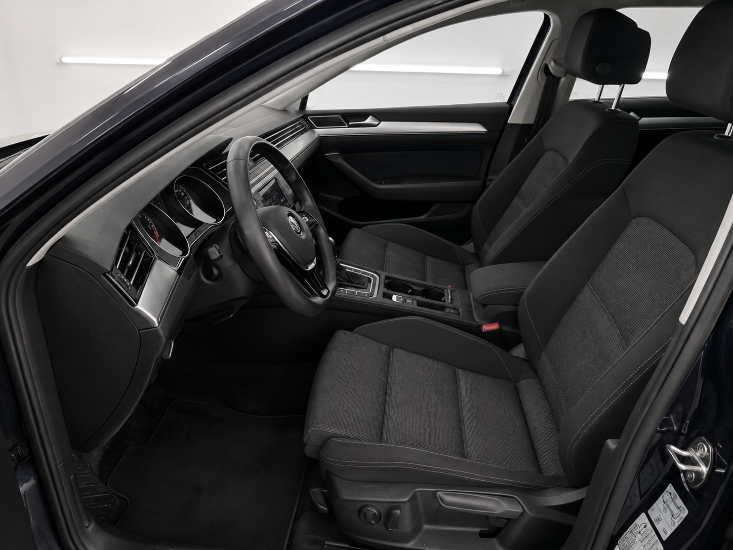 VW Passat Variant 2.0 TDI BMT Comfortline DSG-image-2