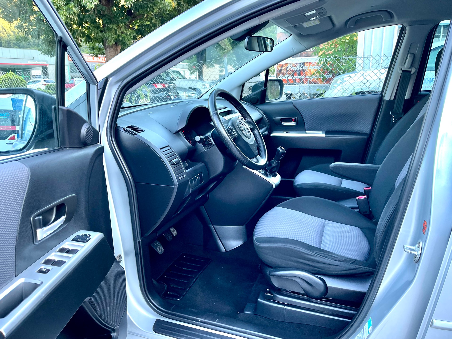 MAZDA 5 2.0d 16V Exclusive-image-15
