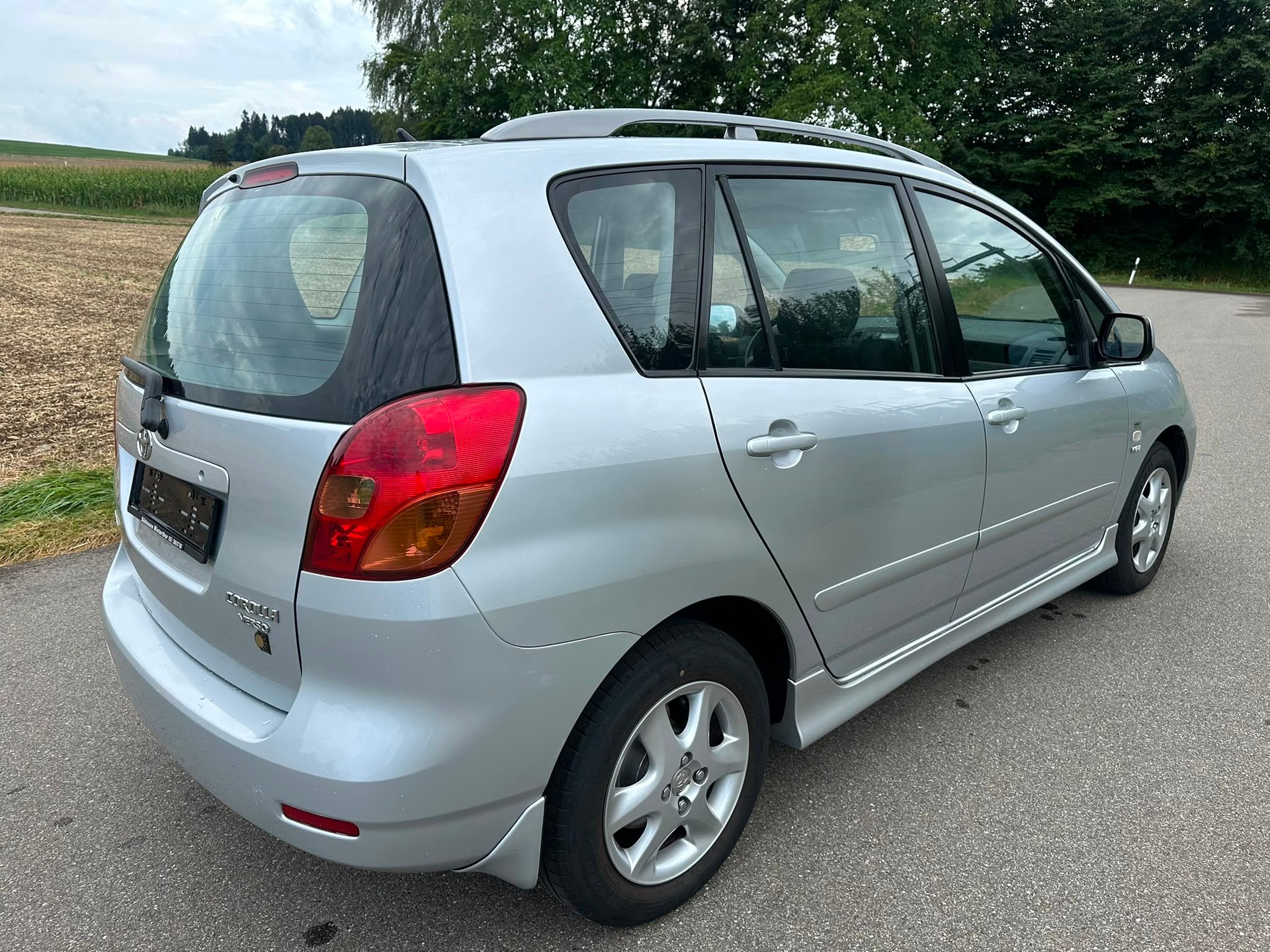 TOYOTA Corolla Verso 1.8 Linea Terra-image-4