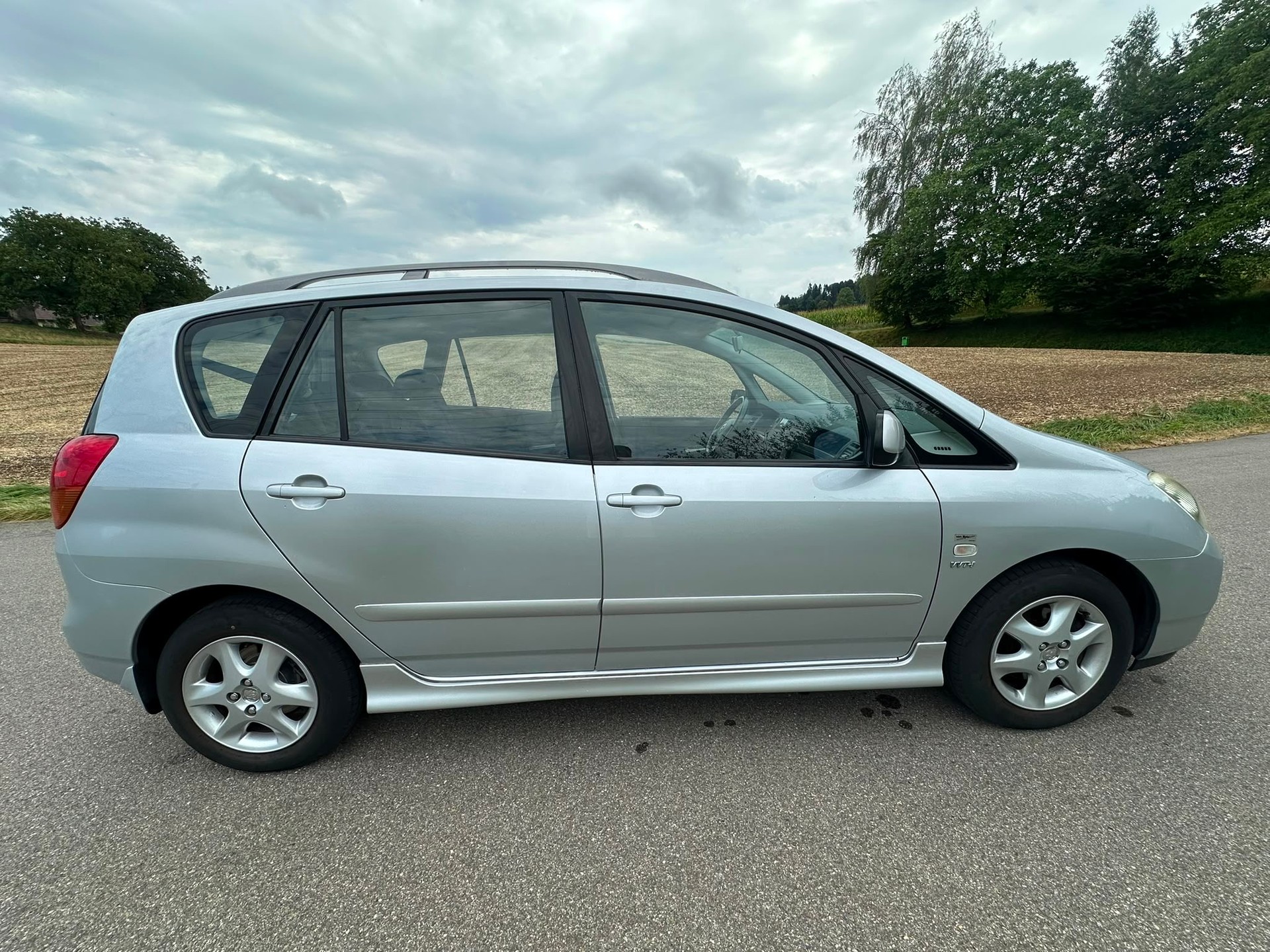 TOYOTA Corolla Verso 1.8 Linea Terra-image-6