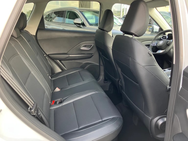 MG ZS 1.5 Hybrid+ Luxury-image-6