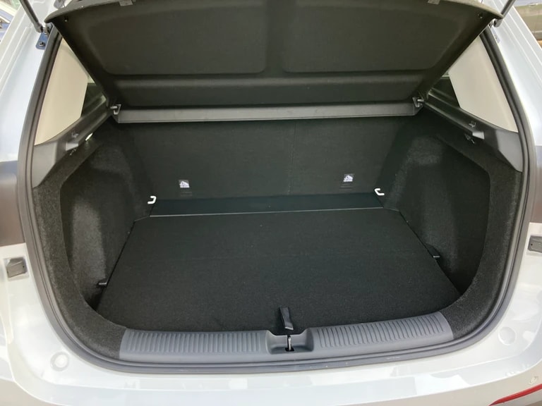 MG ZS 1.5 Hybrid+ Luxury-image-5