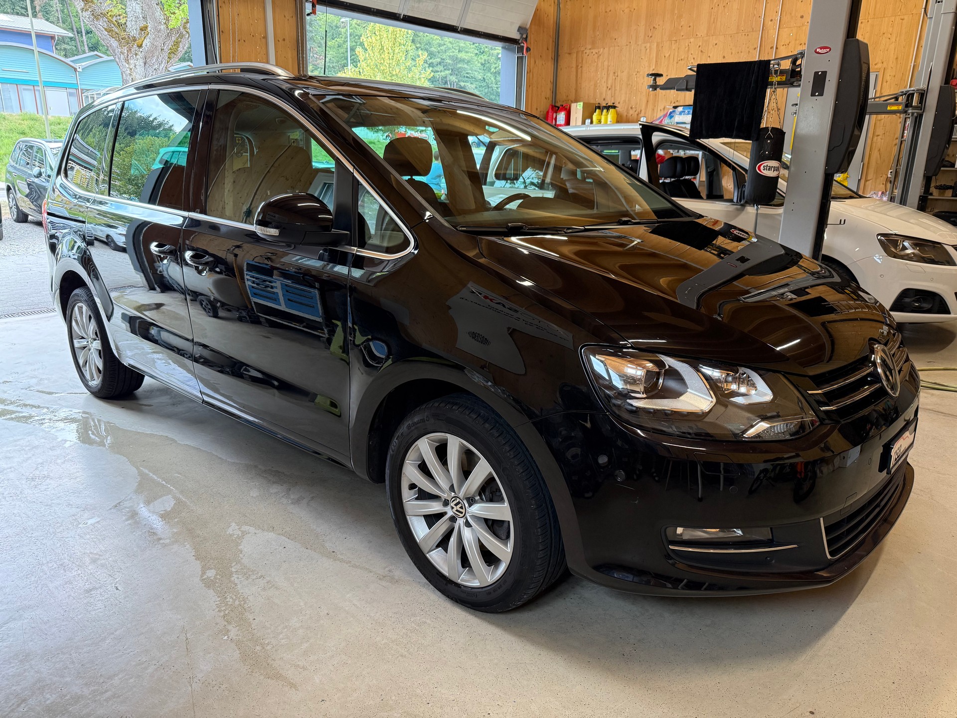 VW Sharan 2.0 TDI BMT Highline DSG-image-2
