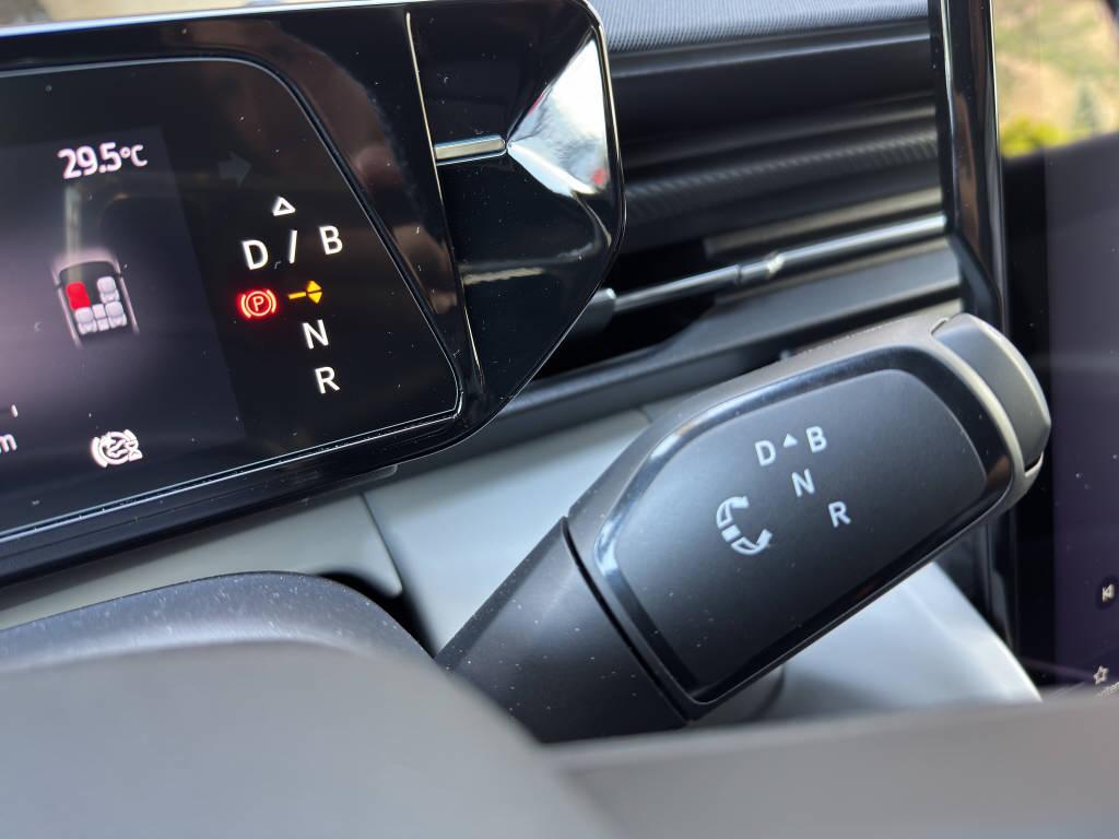 FORD Explorer Extended Range Premium AWD-image-15