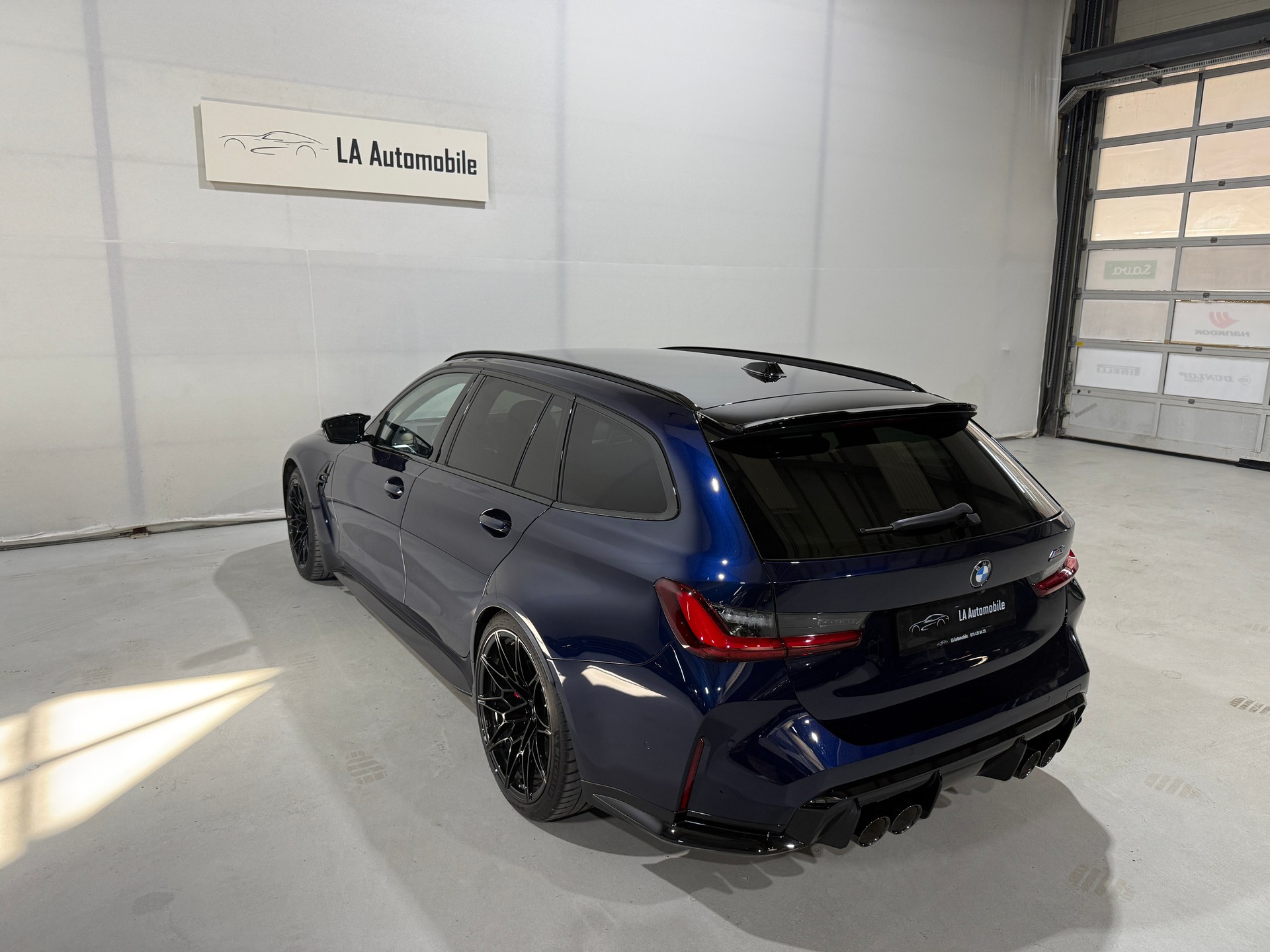 BMW M3 Touring xDrive Competition M-image-9