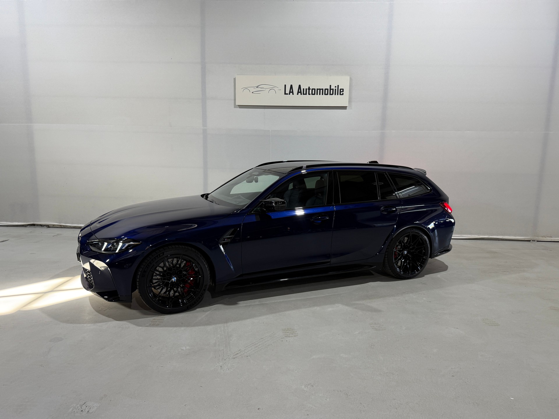 BMW M3 Touring xDrive Competition M-image-1