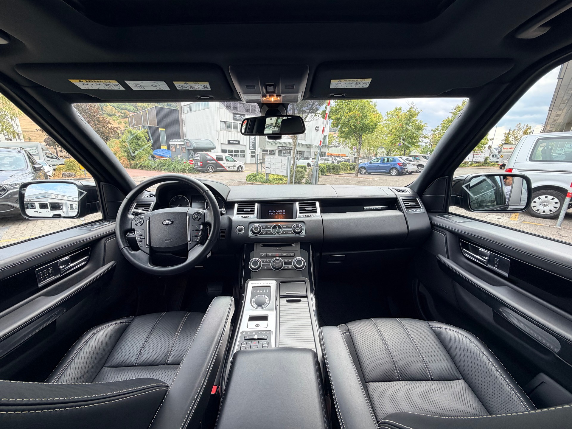 LAND ROVER Range Rover Sport 3.0 TDV6 HSE Automatic-image-18